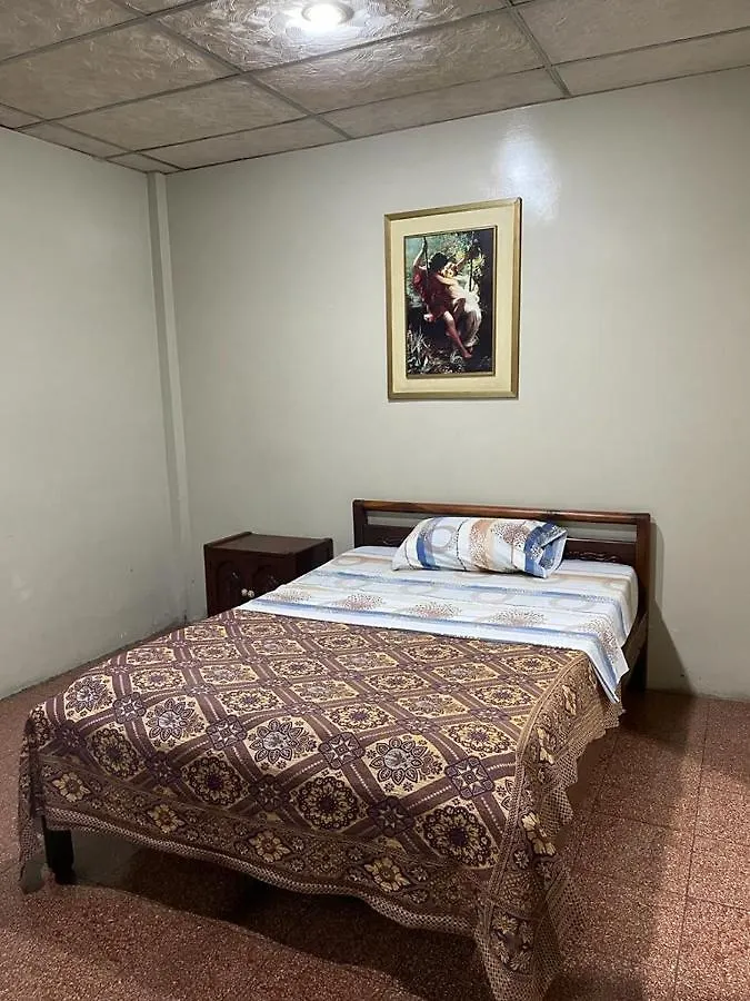Hotel Los Andes 과야킬
