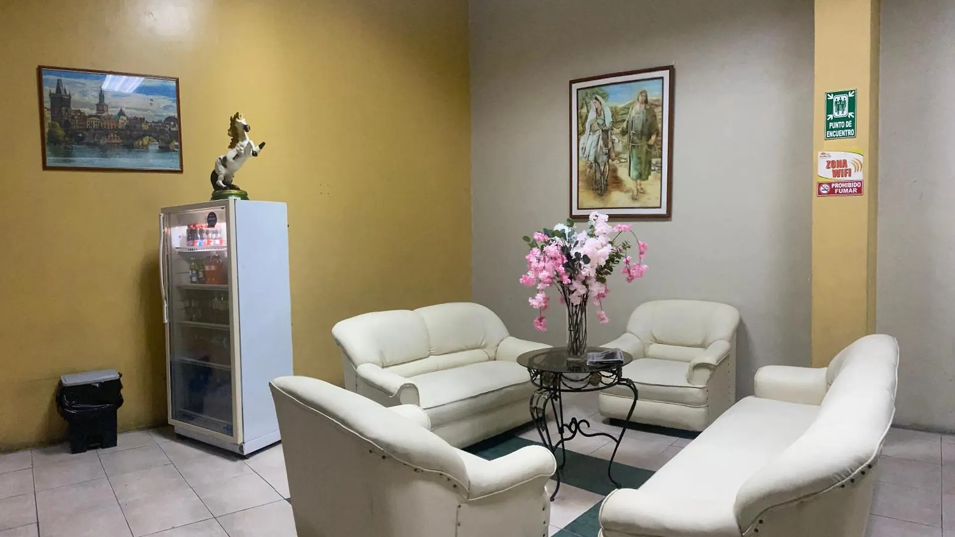 **  Hotel Los Andes Guayaquil Ecuador